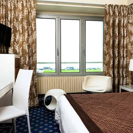 Aguado Hotell Dieppe